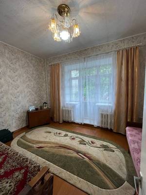 1-комнатная картира в центре города (район гортеатра и пл. Победы), 2й эт. 4-эт дома. 19500 у.е